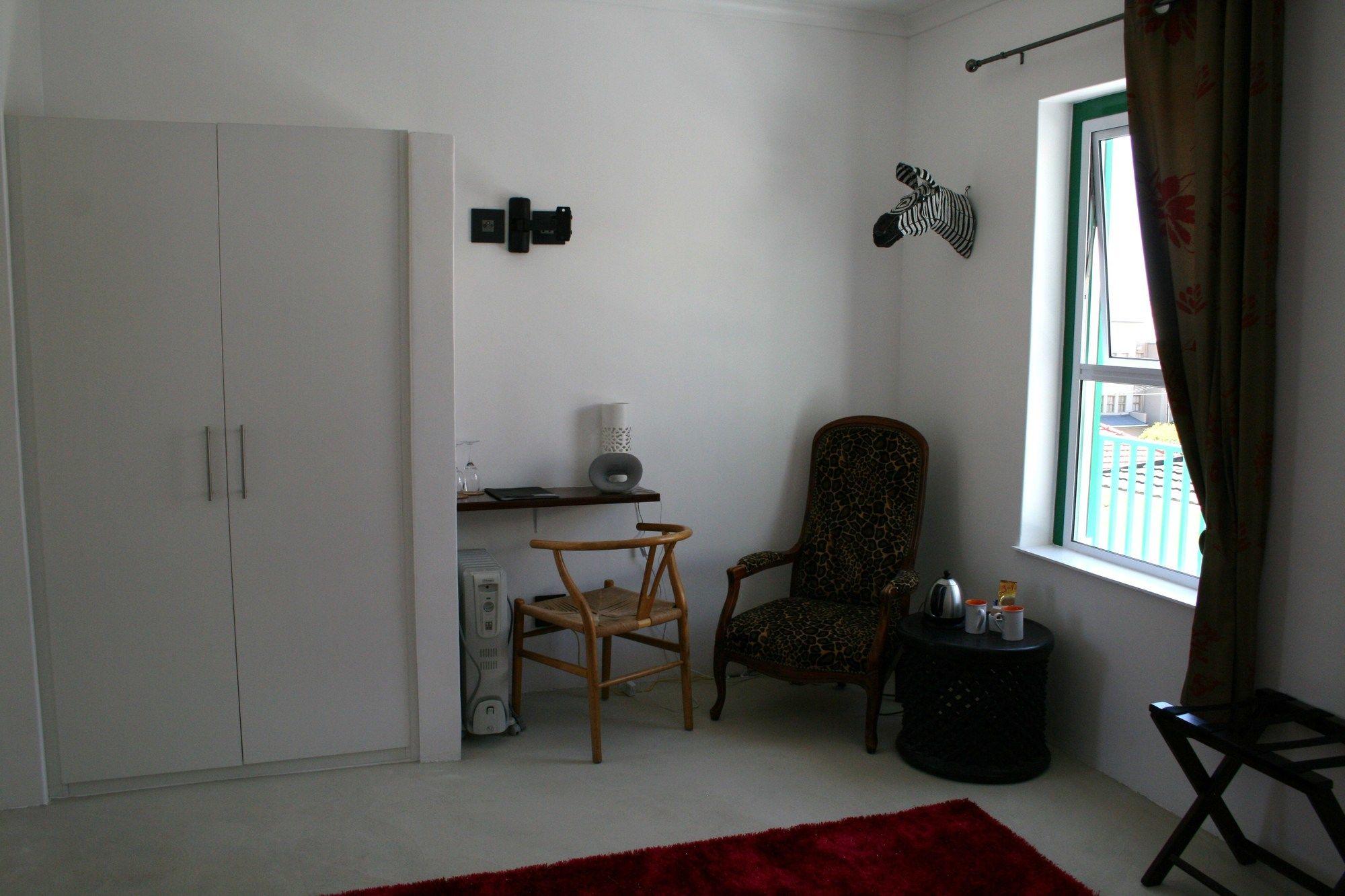 Africanhome Guesthouse Cape Town Exterior photo