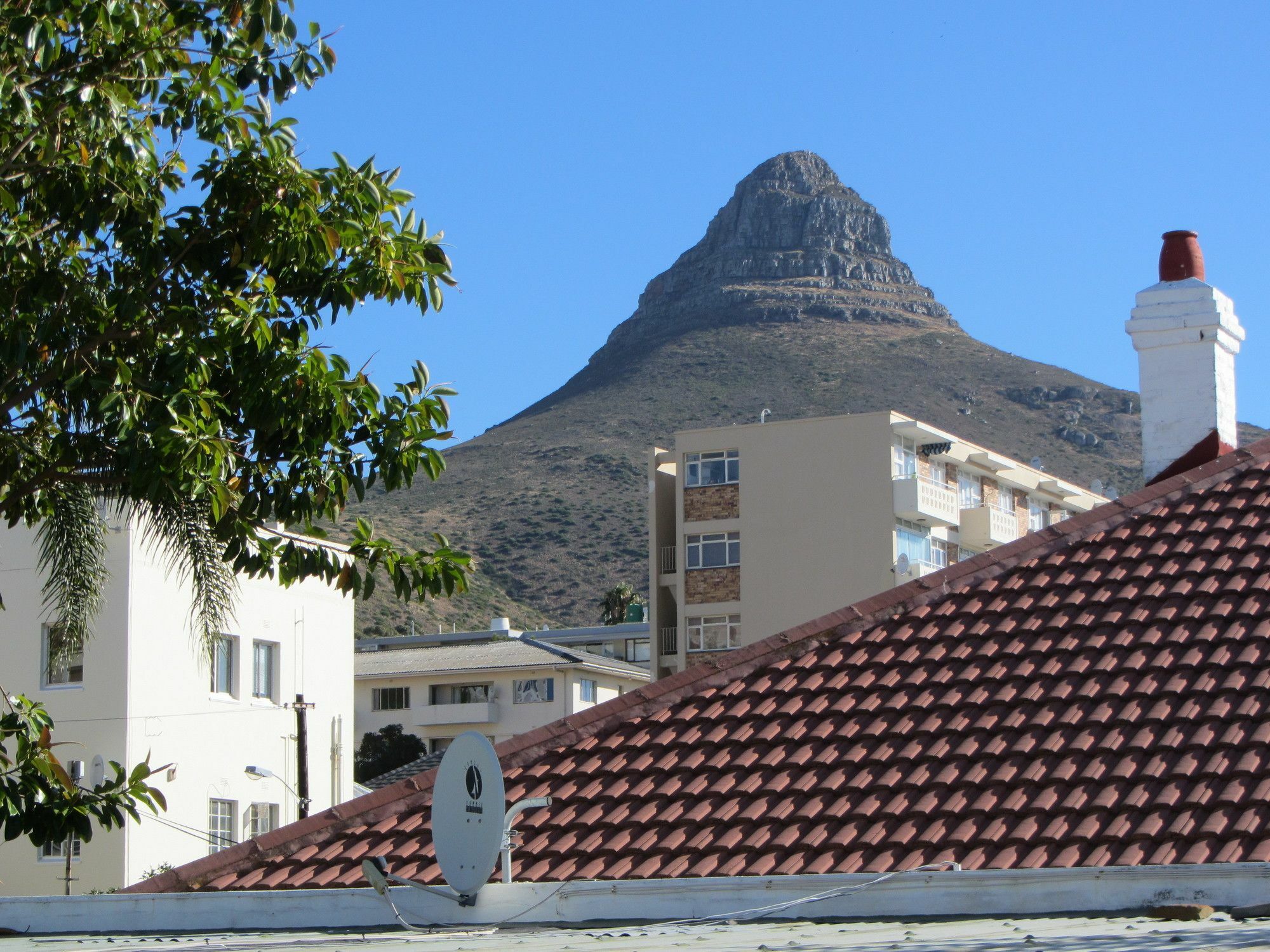 Africanhome Guesthouse Cape Town Exterior photo
