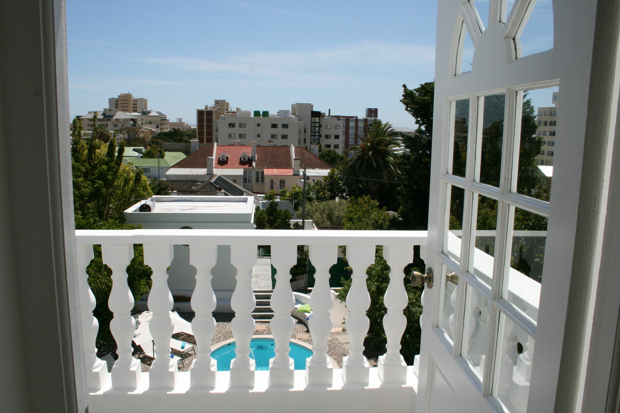 Africanhome Guesthouse Cape Town Exterior photo