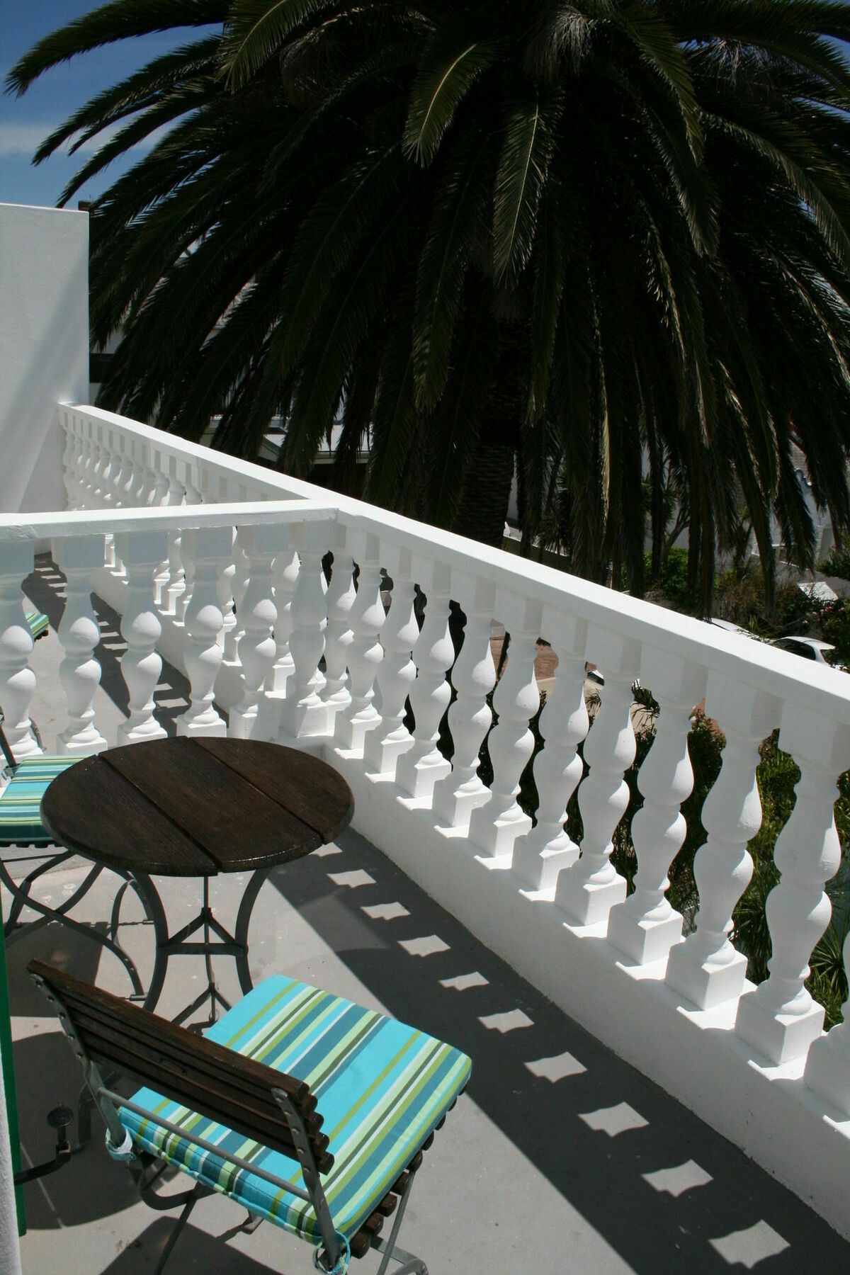 Africanhome Guesthouse Cape Town Exterior photo