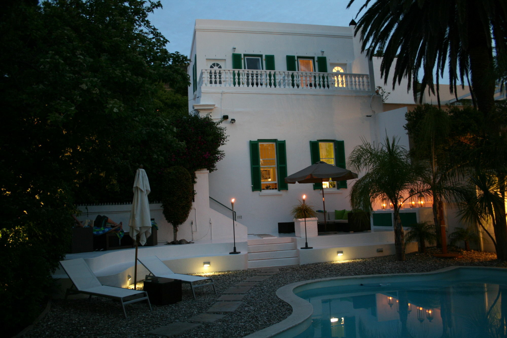 Africanhome Guesthouse Cape Town Exterior photo